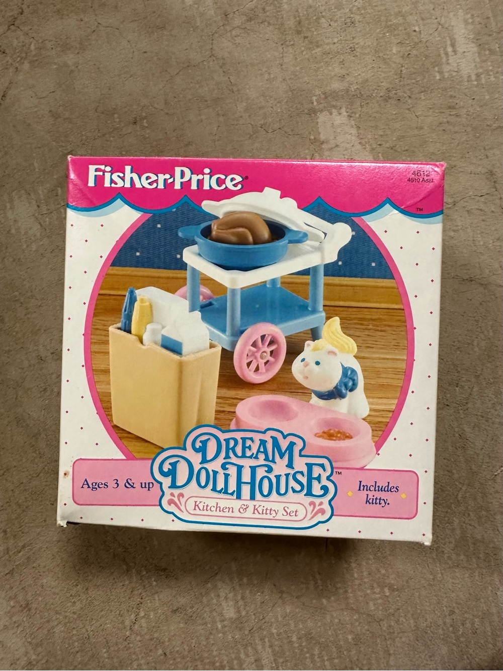 Fisher-Price Loving Family Dream Dollhouse Kitchen & Kitty Set